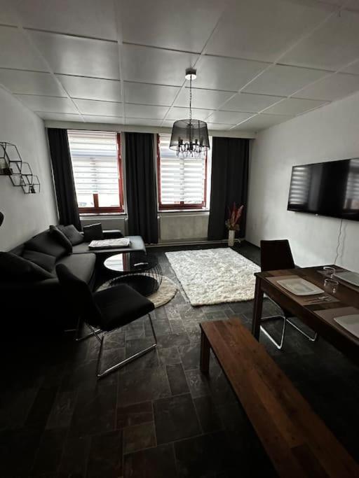 Schoene Wohnung In Bestlage Inclusive Parkplatz 라이프치히 외부 사진